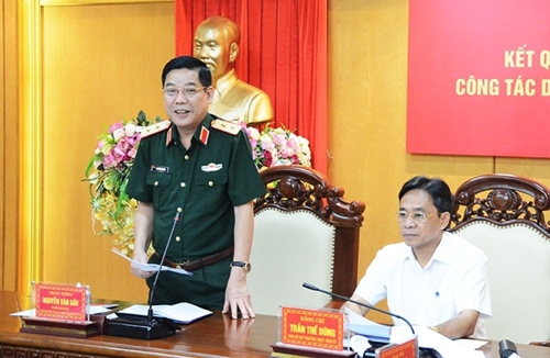 Trung tướng Nguyễn Văn Gấu và đoàn công tác kiểm tra chương trình phối hợp dân vận tại Hà Tĩnh